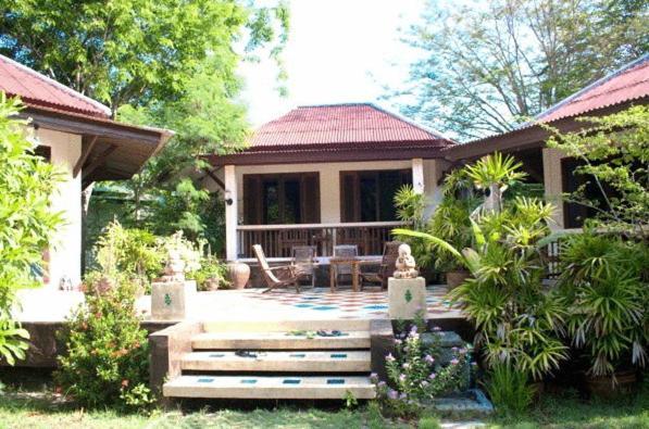 The Emerald Krabi Beach Resort Klong Muang Beach Exterior foto